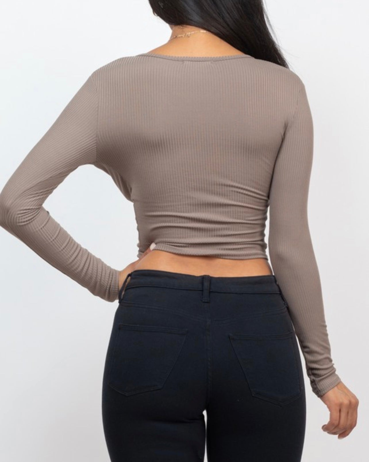 Merleigh Long Sleeve Crop Top - SKYE KIYOMI BEAUTY, LLC