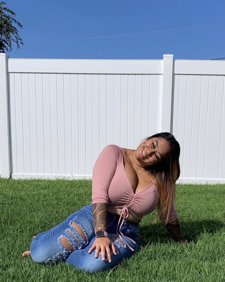 Hold Me Close Crop Top - SKYE KIYOMI BEAUTY, LLC#tops#bottoms#ootd#affordablefashion#affordablestyle#boutiqueshopping#sets#shortsets#pantsets#outerwear