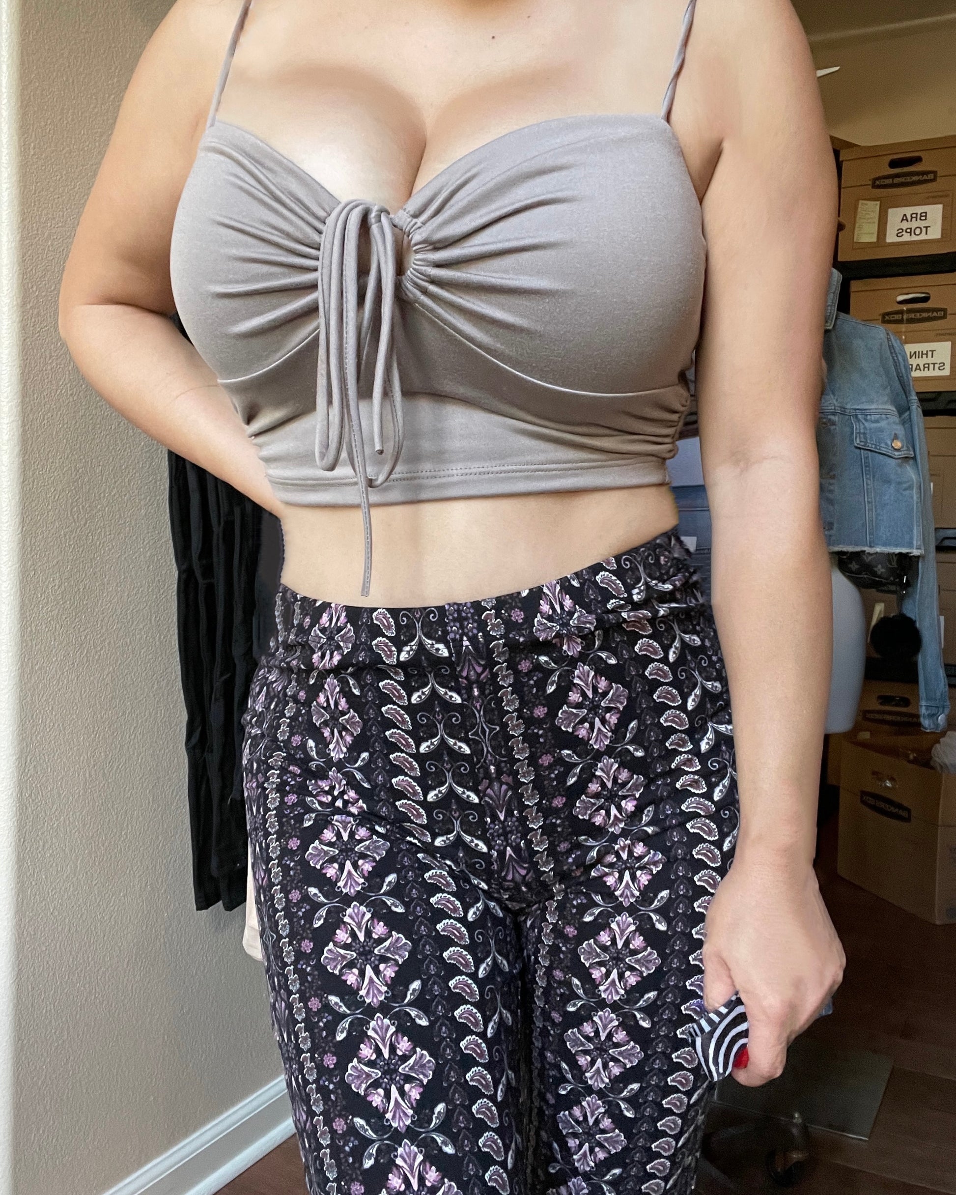 Tiare Keyhole Crop Top - SKYE KIYOMI BEAUTY, LLC