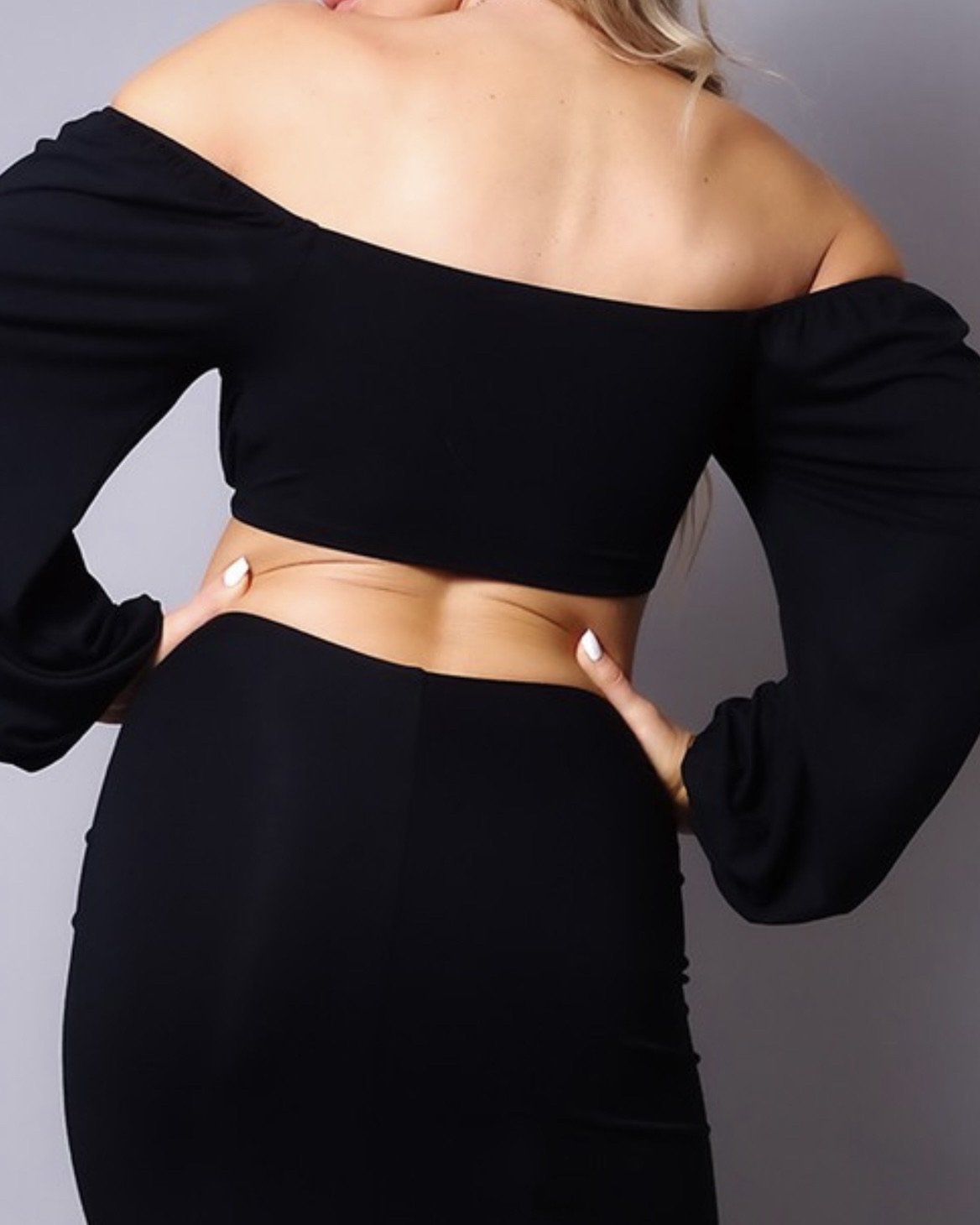 Kaitlyn Long Sleeve Top - SKYE KIYOMI BEAUTY, LLC#tops#bottoms#ootd#affordablefashion#affordablestyle#boutiqueshopping#sets#shortsets#pantsets#outerwear