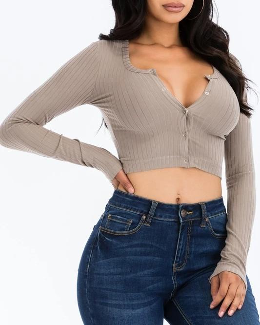 Savanna Button Up Ribbed Crop Top - SKYE KIYOMI BEAUTY, LLC#tops#bottoms#ootd#affordablefashion#affordablestyle#boutiqueshopping#sets#shortsets#pantsets#outerwear