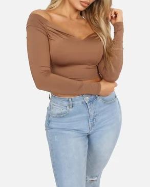 Hilinai Long Sleeve Top - SKYE KIYOMI BEAUTY, LLC#tops#bottoms#ootd#affordablefashion#affordablestyle#boutiqueshopping#sets#shortsets#pantsets#outerwear