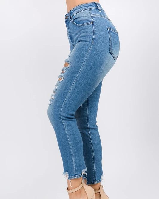 Wahine Capri Pants - SKYE KIYOMI BEAUTY, LLC#tops#bottoms#ootd#affordablefashion#affordablestyle#boutiqueshopping#sets#shortsets#pantsets#outerwear